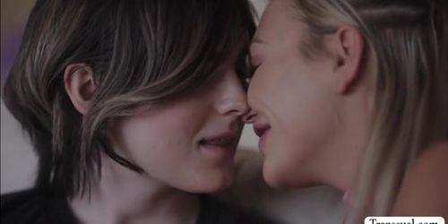 Smalltits trans woman enjoys fucking the pussy of her bestfriend