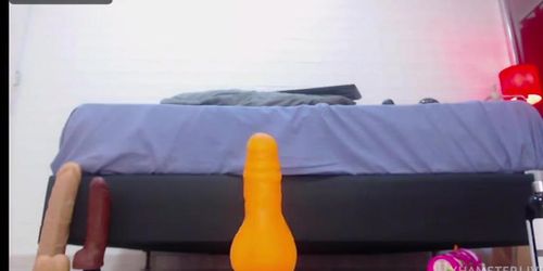 Mia anal toy