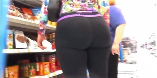 Big Booty Milf Shopping