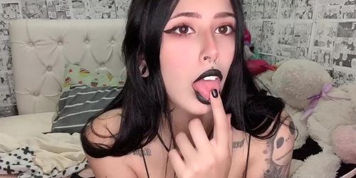 Ur4vity Horny Suck Her Hand Onlyfans Video
