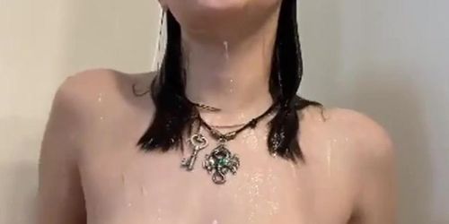 Camgirl with Big Naturals