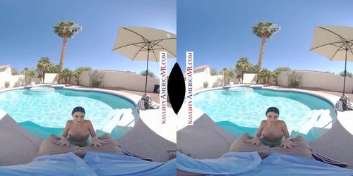 Naughty America - Glorious day to screw Jewelz Blu by the pool