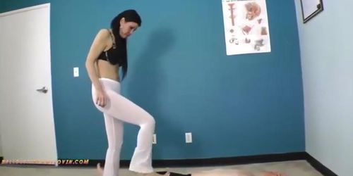 Ballbusting Auditions Elle Dolce