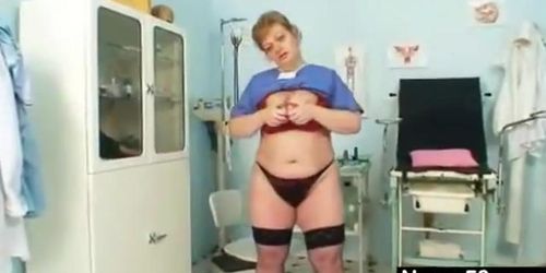 Chubby mother Vilma dirty pussy spreading