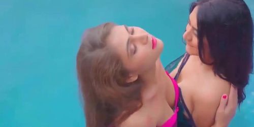 High Society Bhabhi Or Uski Nayi Dost in Swimming Pool