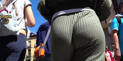 Sexy jiggling Spanish ass in candid footage (Amateur Spanish)