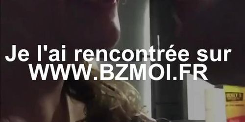 Grand mere avale avec le sourire le sperme de son mari