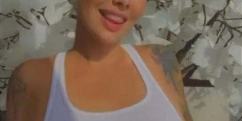 Amber rose