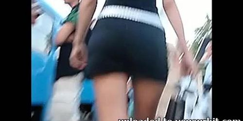 Upskirt.. MILF enters the Tram. (Blue panties)