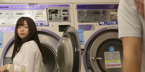 Sanyo Sex Video - Washing My Clothes At The Coin Laundromat - Tnaflix.com