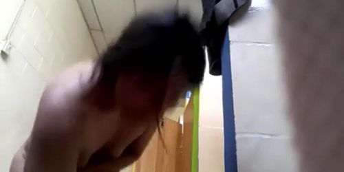 Spy shower - Tnaflix.com