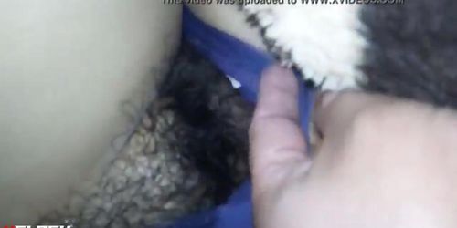 finger sleeping hairy pussy