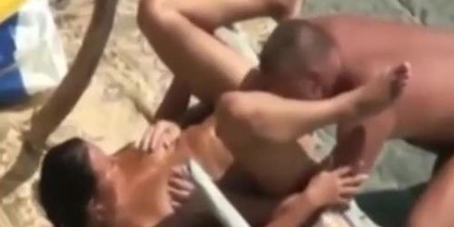 Public swingers Sex at the Beach