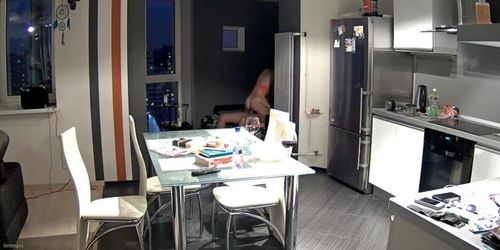 Quickie in the kitchen - spangbang