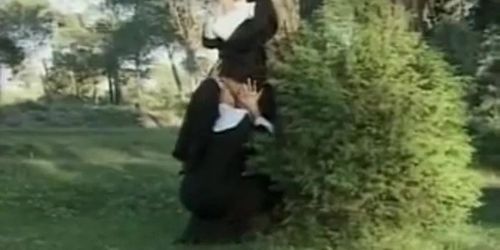 lesbians french nuns