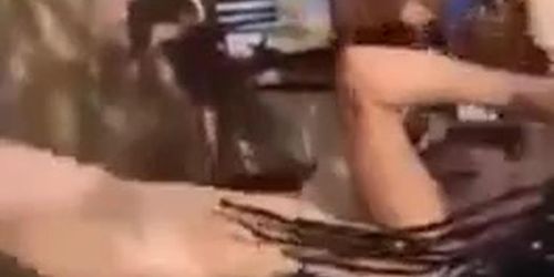 Baila desnuda en Taganga