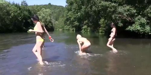 4 teen girls lesbian rafting  - clubseventeen (Sara Coul)