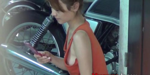 VOYEUR JAPAN TV - Asian babes in public spied on