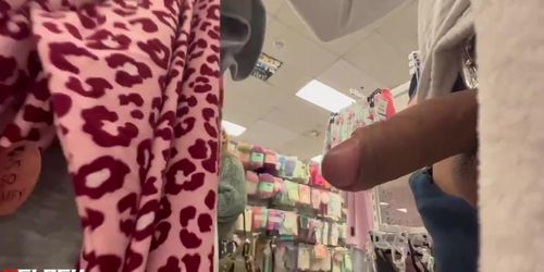 College girl flashed in store 1