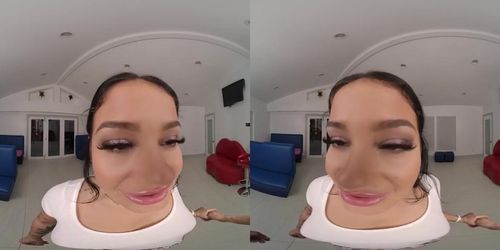 Natural Teen Ryan Reid Testing Your Sex Skills VR Porn