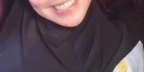 awek tudung bigo