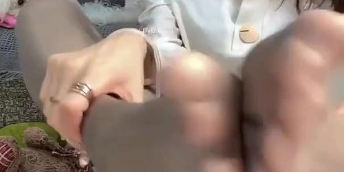 cHINESE FEET