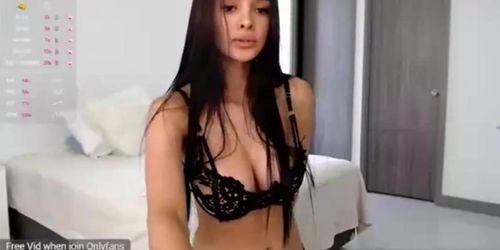 Hot Cam Girls Strip on Cam