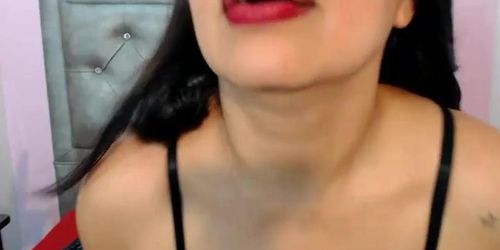 Beautiful big tits single mother blowjob skill