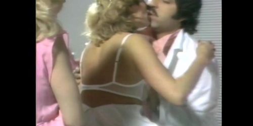 Classic Ron Jeremy Fucks Two Pornstar legends Lilli Marlene and Alexis Grecor (Lili Marlene)
