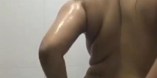 shower dancing