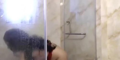 GoddessAnna_live bathing