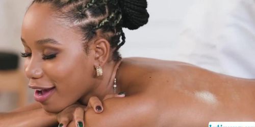 Busty masseuse licks her ebony customer (Jenna Sativa, Jenna Foxx)