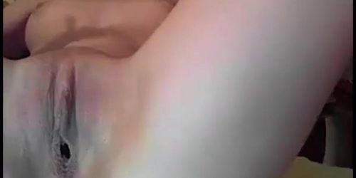 Short but sweet Cute Lili gapes her pussy (Cute Pussy)