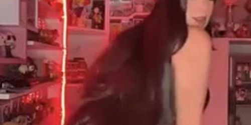 Arigameplays bailando bien rico su enorme culo