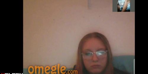 First flash on Omegle Girl with eye glasses Tnaflix com 