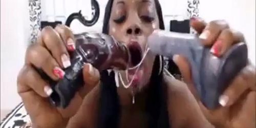 DILDO DEEPTHROAT WEBCAM