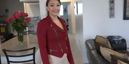 Big ass real estate agent sexes her client for commission