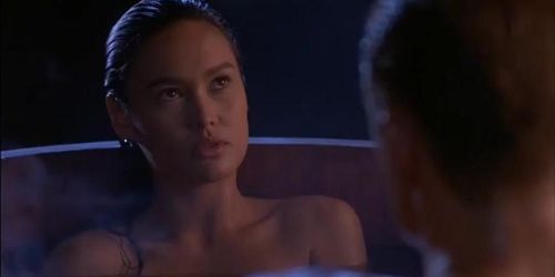 Tia Carrere