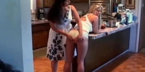 hot cheeks - short