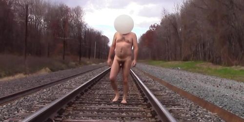 Ive been walkin on the railroad