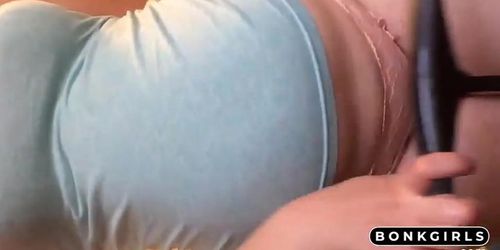 Sexy girl makes her filling belly with farts