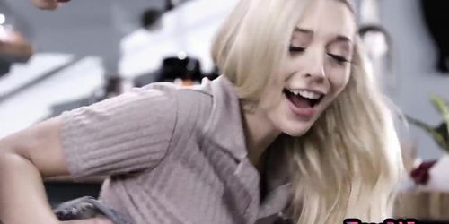 Waitress babe gets banged and jizzed by colleague after BJ