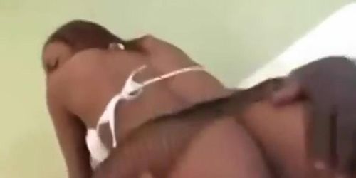Sinnamon Love Doing it Anal