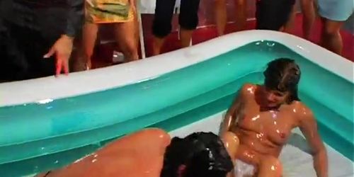 Public messy sex video