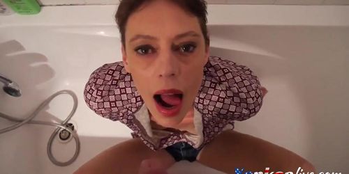Short hair mature takes facial in the bathtub