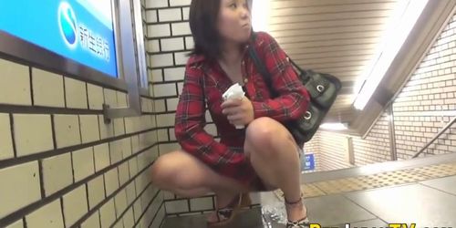 PISS JAPAN TV - Kinky asian pissing in stairwell (Fetish Fatale)