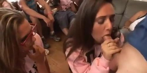 Gorgeous sorority pledge attends her very first college fuck-a-thon