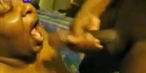 Big-Titted hefty hooter mummy showcases huge-titted teenager how to deep-throat ebony pecker