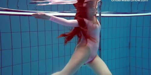 Simonna sexy naked swimming