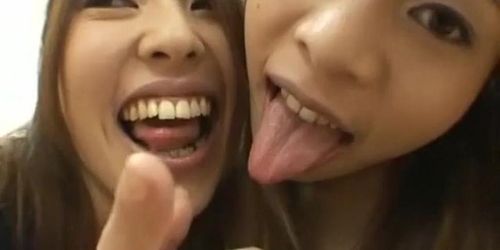 japanese kissing tongues